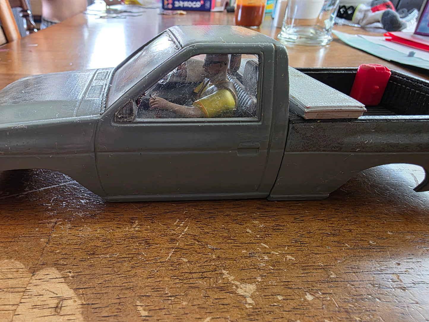1/24 Scale Nissan D21 — Painted Body & Interior