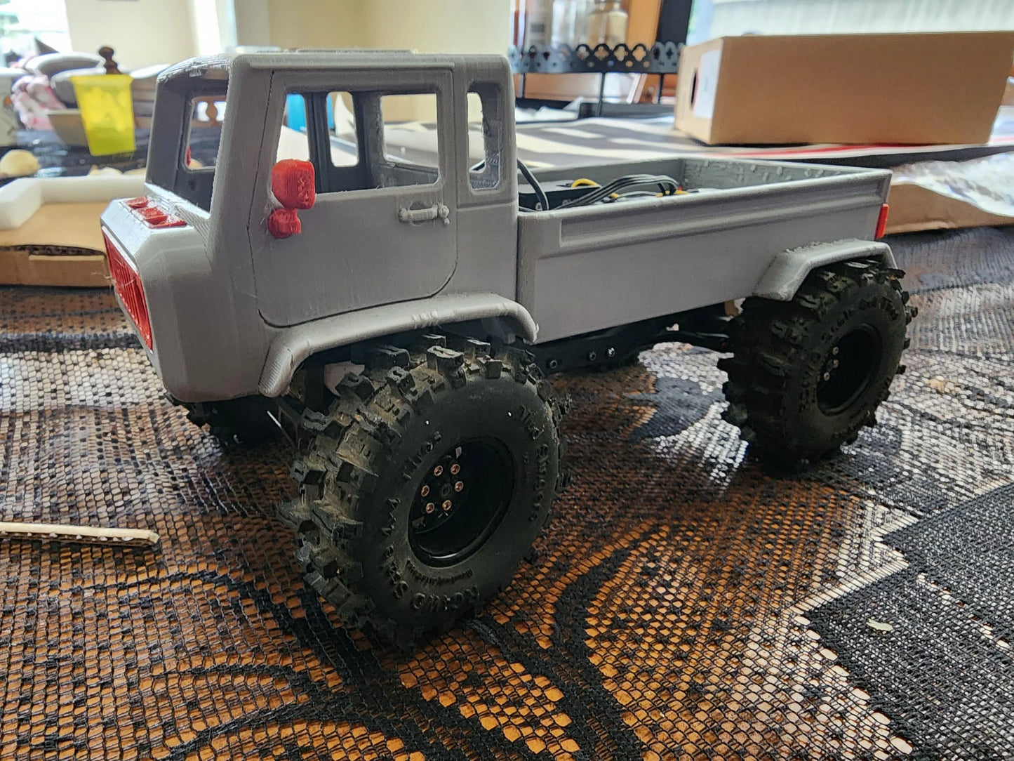SCX24 crawler body with red trim detail, 3D printed